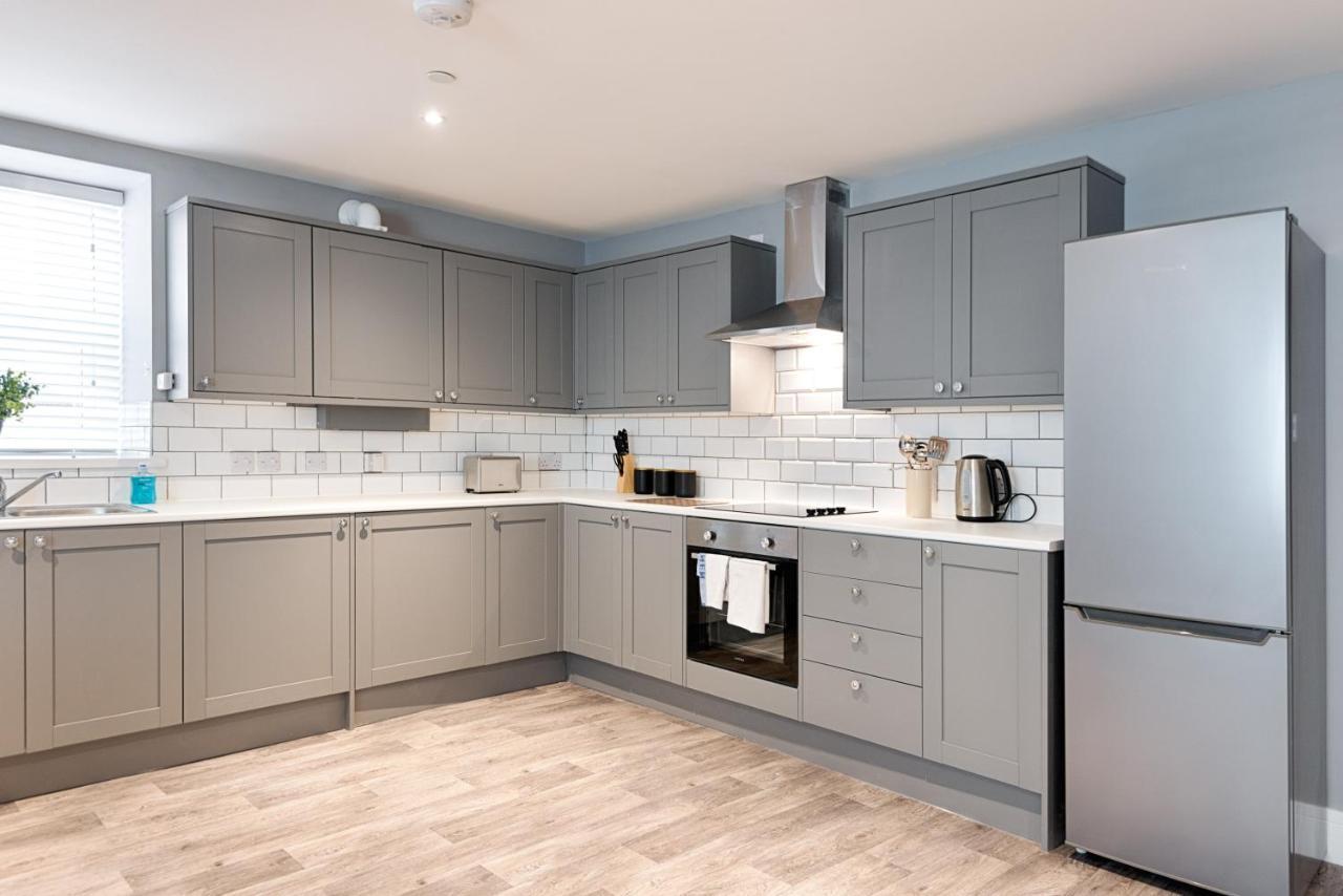 3 Rm Studio, Open-Plan Living, Dining, & Kitchen Llanelli Exterior photo